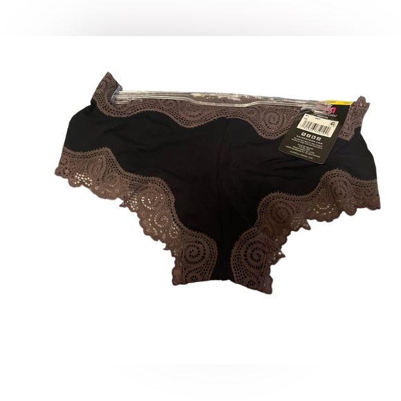 Maidenform hipster luxurious lace panty - Picture 3 of 3